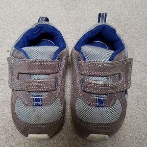 Pediped flex sneaker